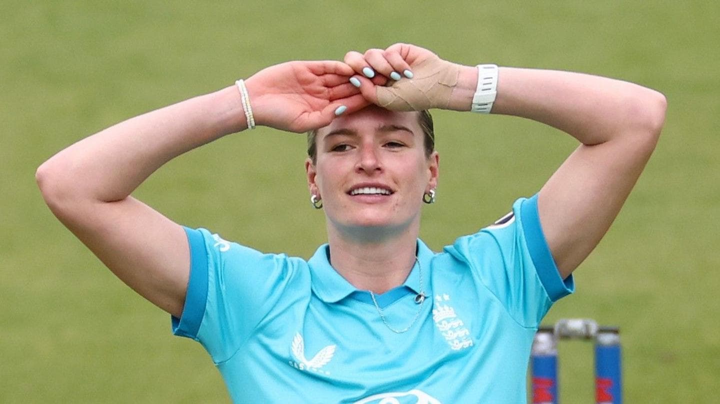 New Zealand Defeats England by 17 Runs in Rain-Shortened ODI to Equal Series