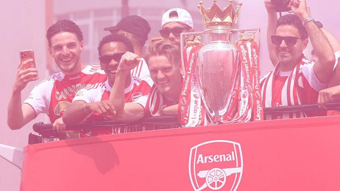 Arsenal Celebrates Premier League Title with Grand Bus Parade in North London