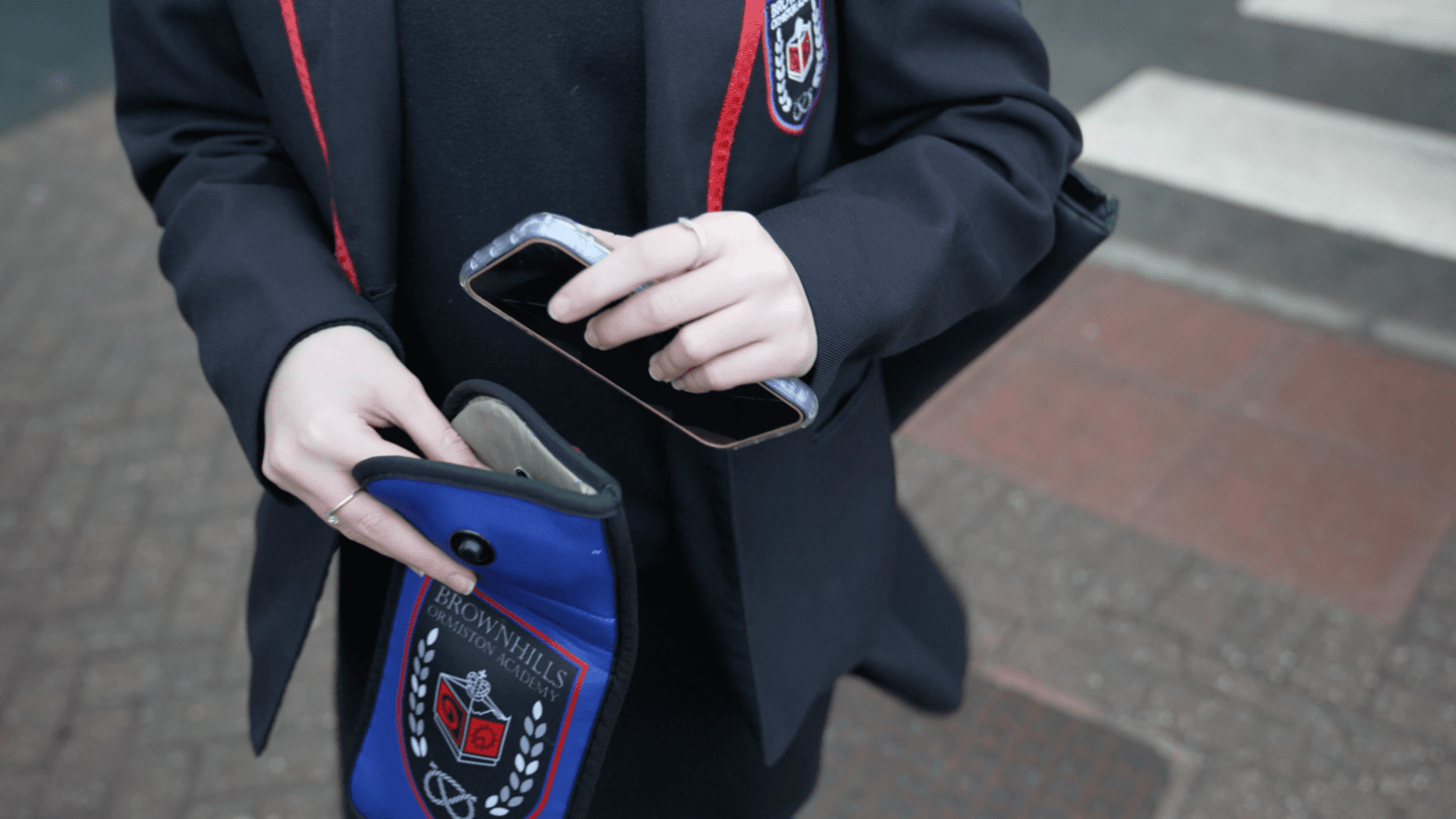 School phone bans not enough to cut screen time alone, researchers say