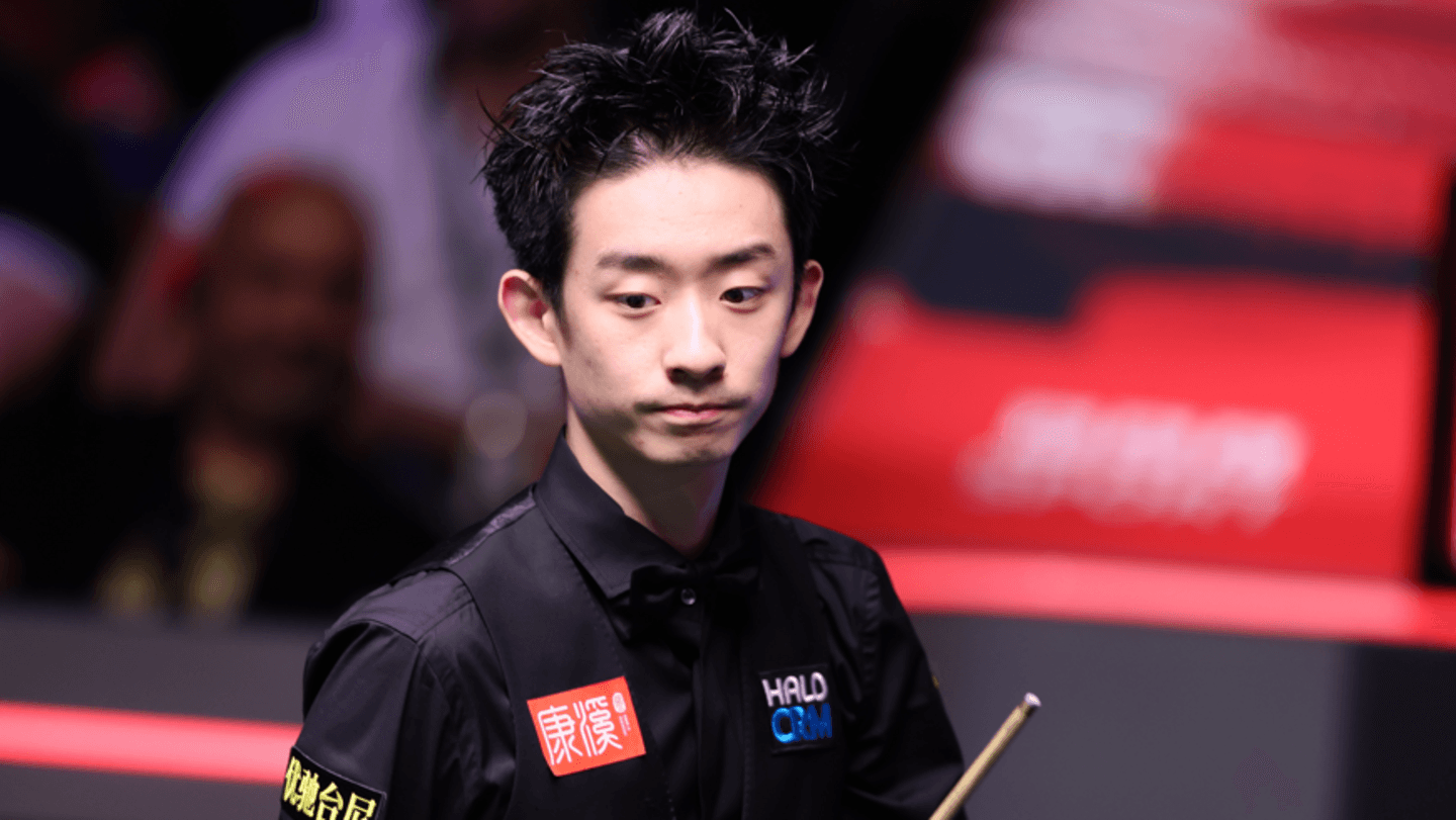Wu holds off Murphy to retain narrow lead in final