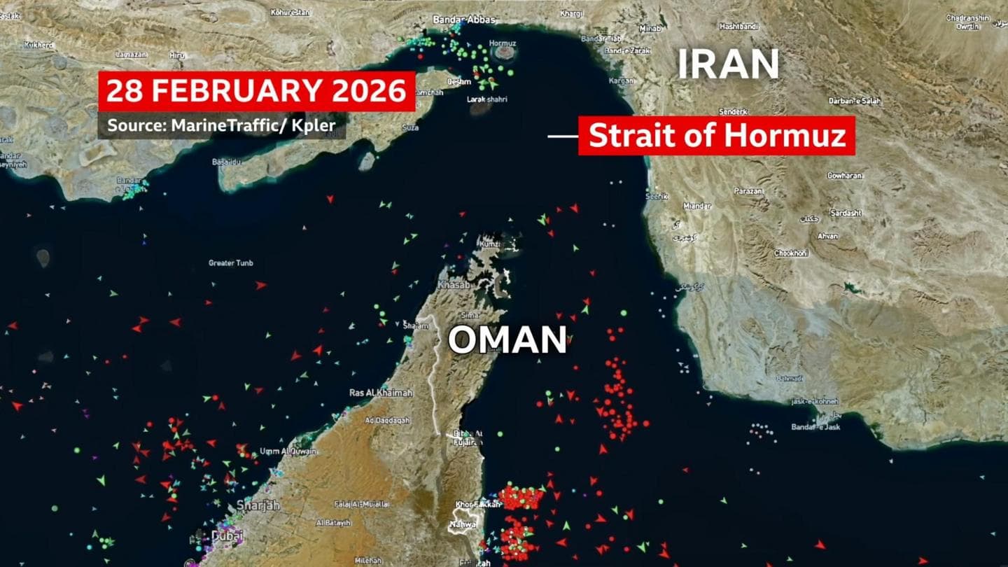 Timelapse shows change in the flow of ships in the Strait of Hormuz