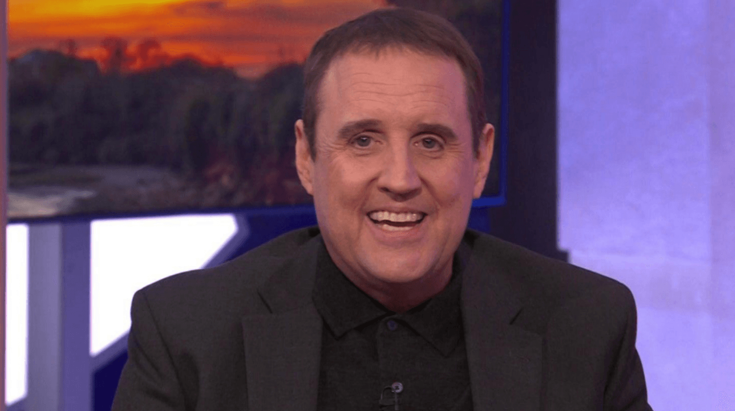 Peter Kay show evacuated due to 'suspicious bag'