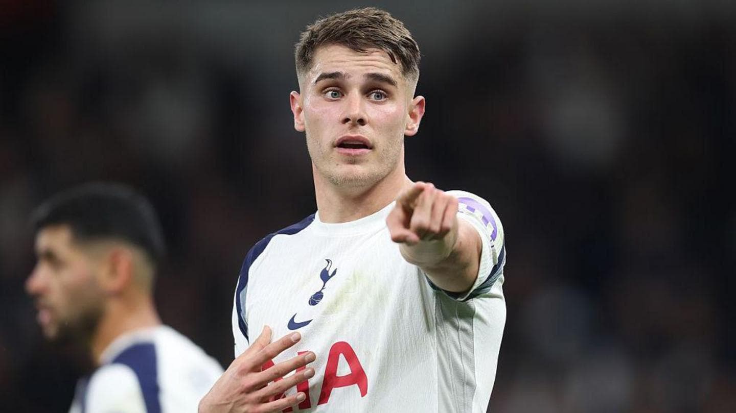 Nonsense to say Spurs players don't care - Van de Ven