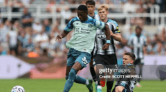 Newcastle United Switch Jerseys in First Half of Friendly Due to Color Clash