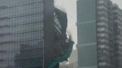 Scaffolding Torn from Hong Kong Building as Typhoon Noul Strikes