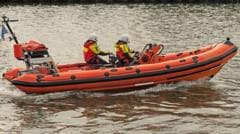 Two men lose their lives while rescuing children from the sea