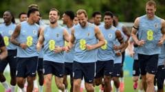SkyJo: The Card Game Fostering Team Bonding Among England Players