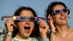 Warning Signs of Eye Damage After Viewing the Sun Without Eclipse Glasses