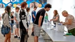 School and College Leaders Critique Ineffectiveness of GCSE Resit Cycle