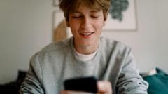 Students in England Await GCSE and BTec Grades as App Launches for 750 Schools