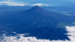 Father reportedly leaves 7-year-old son alone on Mount Fuji during hike