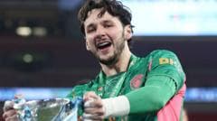 Leeds United Negotiates Transfer for Manchester City Goalkeeper James Trafford