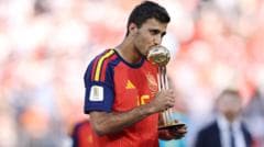Manchester City Evaluates Midfield Options Amid Rodri Situation