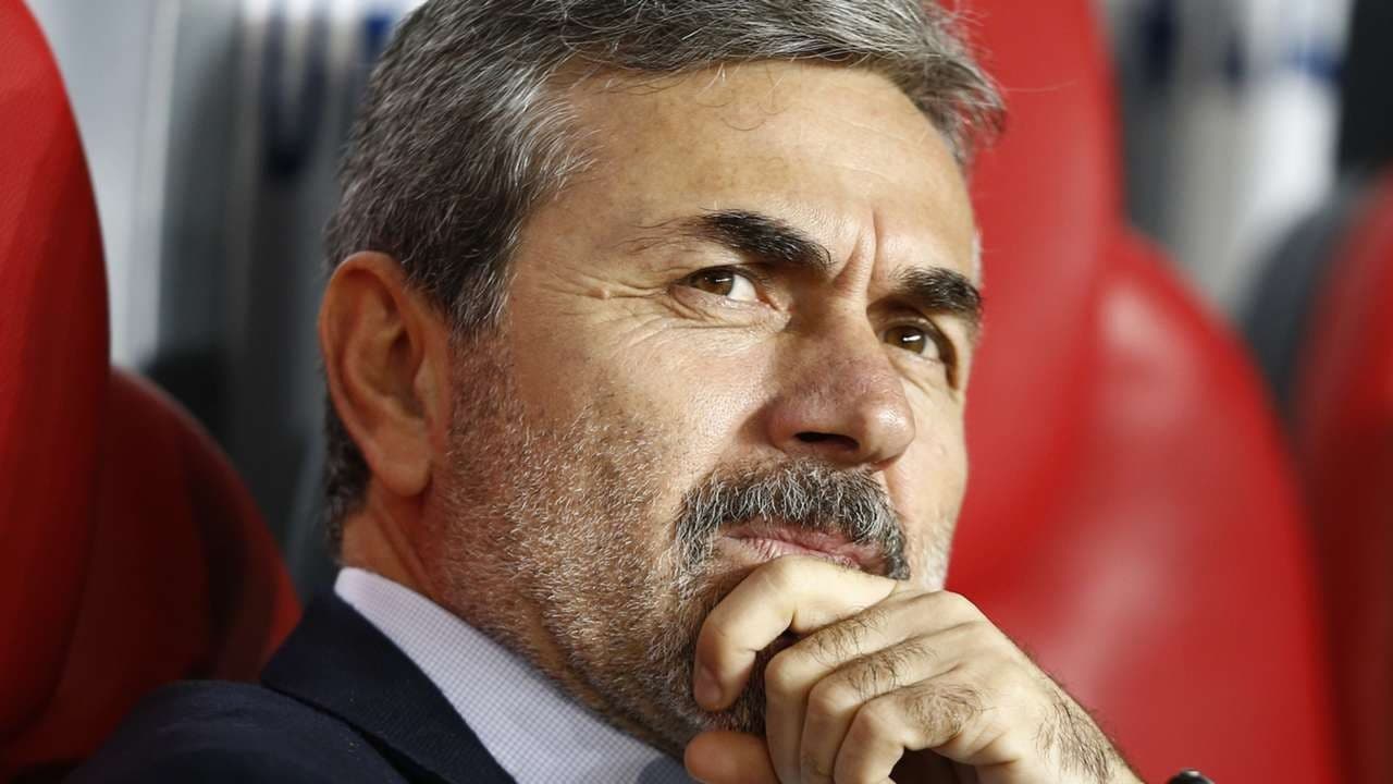 Aykut Kocaman, Fenerbahçe'nin teknik direktör seçiminde yönetimin rolünü vurguladı
