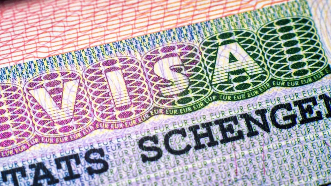AB, Schengen Bölgesi'nin İspanya'ya kapatılmasını düşünmüyor