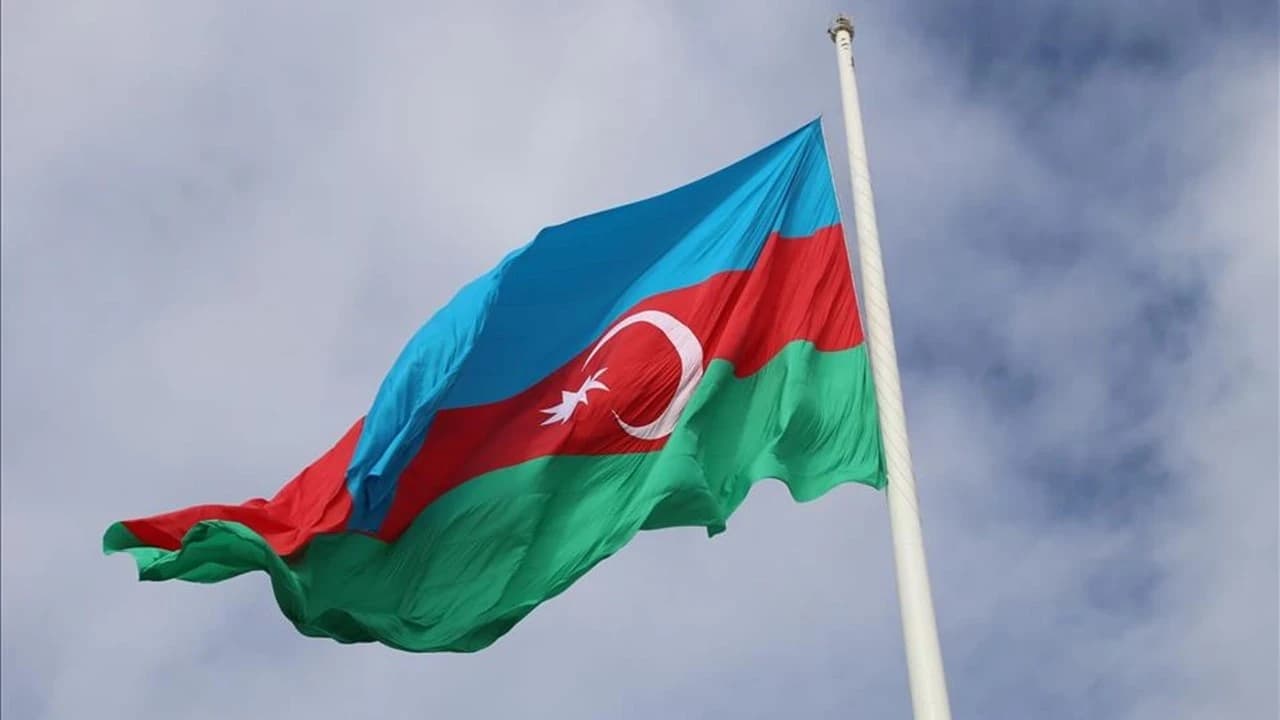 Azerbaycan'da 10,8 milyar dolarlık 23 yatırım anlaşması imzalandı