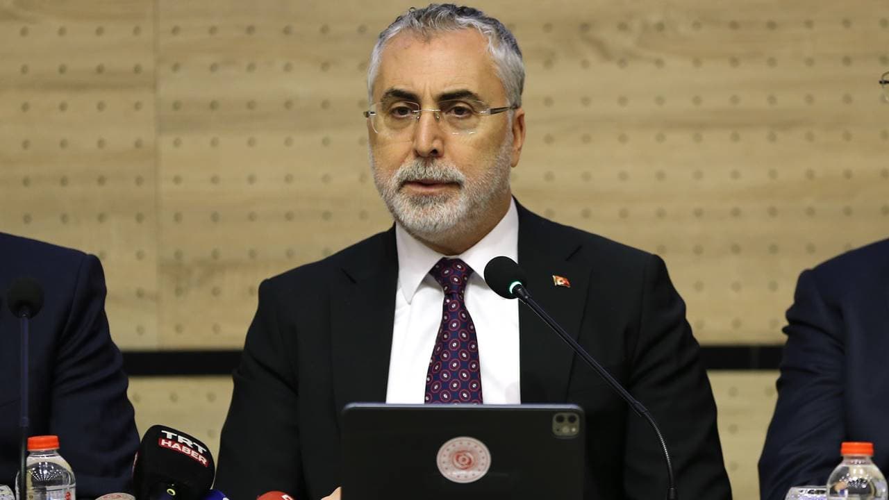 Işıkhan'dan işsizlik ödeneği açıklaması: 1 milyar liranın üzerinde ödeme yaptık