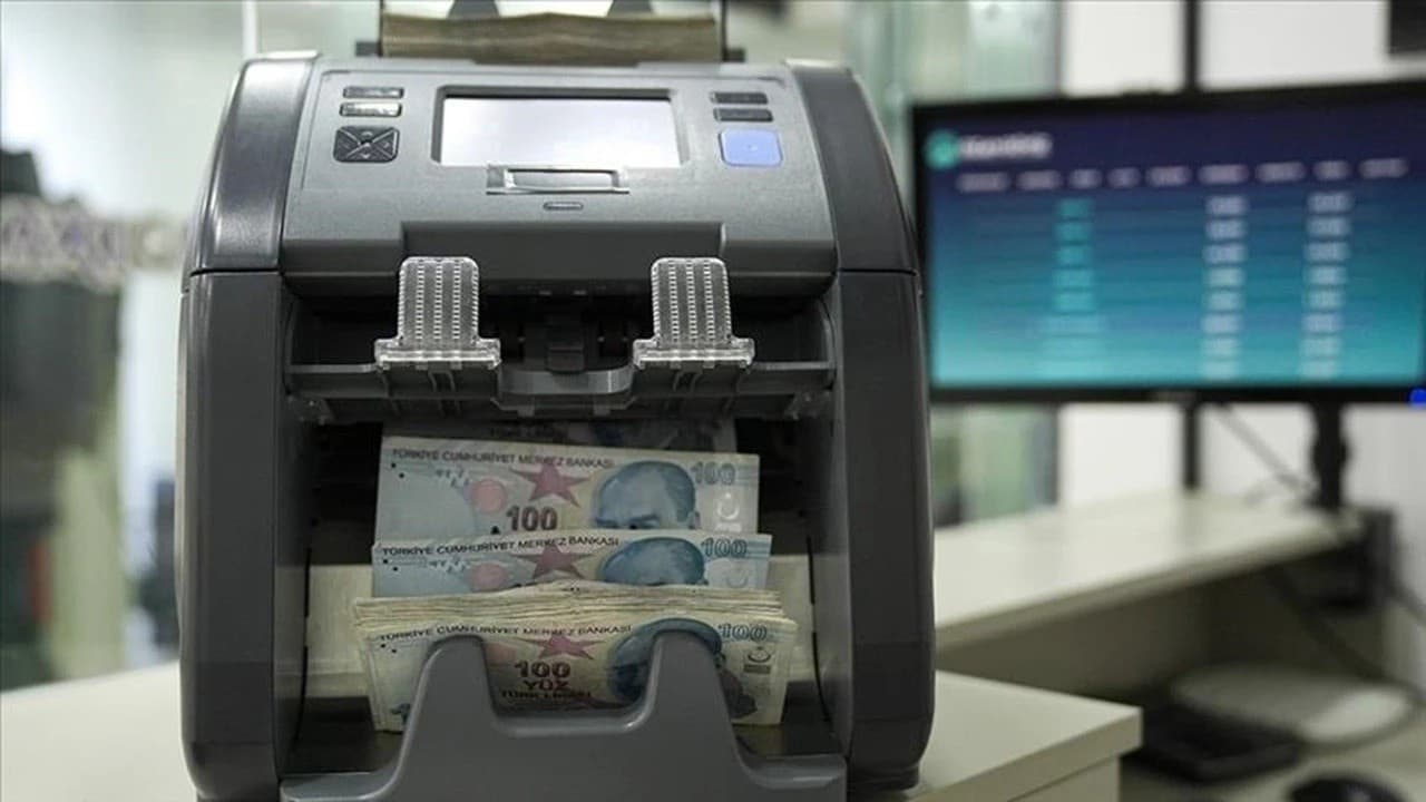 BDDK verilerine göre krediler arttı, mevduat azaldı