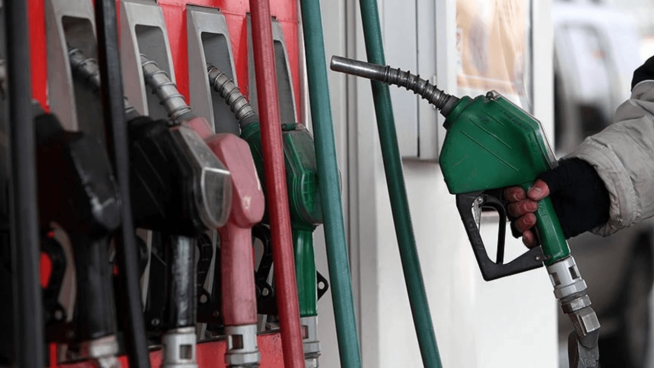 Akaryakıt fiyatlarında son durum! Benzin, motorin ve LPG'ye zam, indirim var mı? (9 Mart 2026)