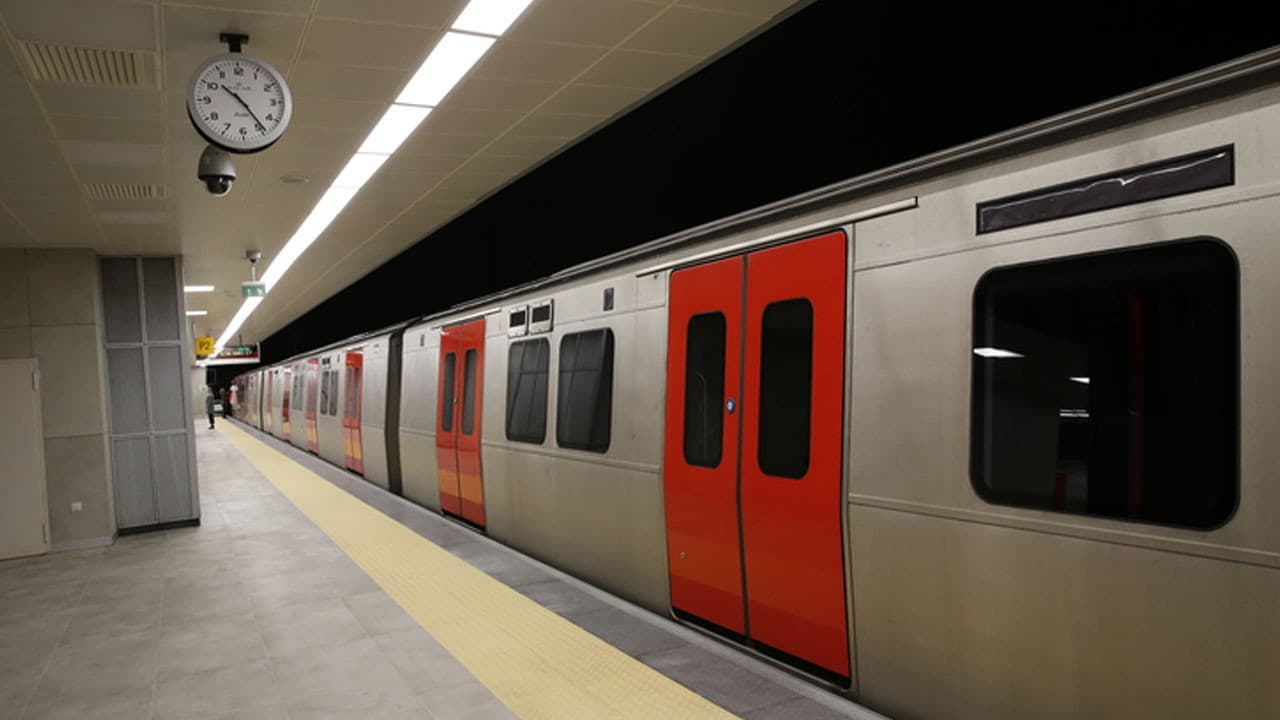 Taksim metro istasyonu geçici olarak kapatıldı
