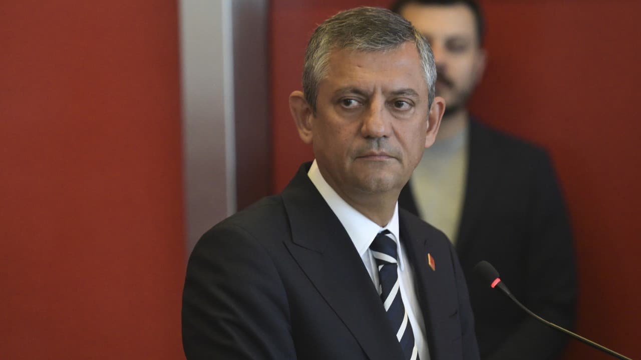 CHP Genel Başkanı Özgür Özel, acıya katlanmayı vaat etti