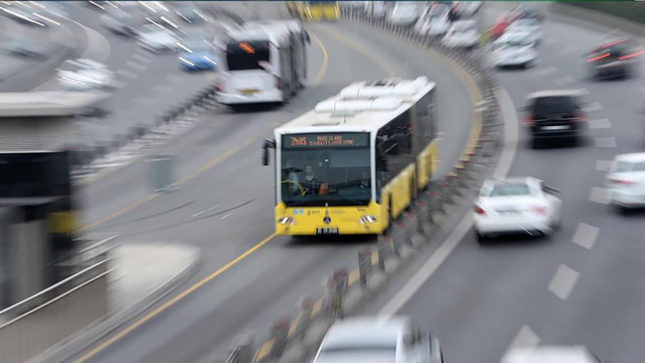 İstanbul'da metrobüs 15 Temmuz'da FSM Köprüsü'nden geçecek