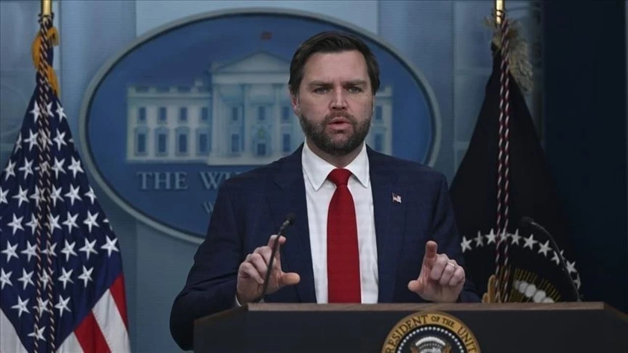 Vance, Trump'ın medya kısıtlamasını destekledi