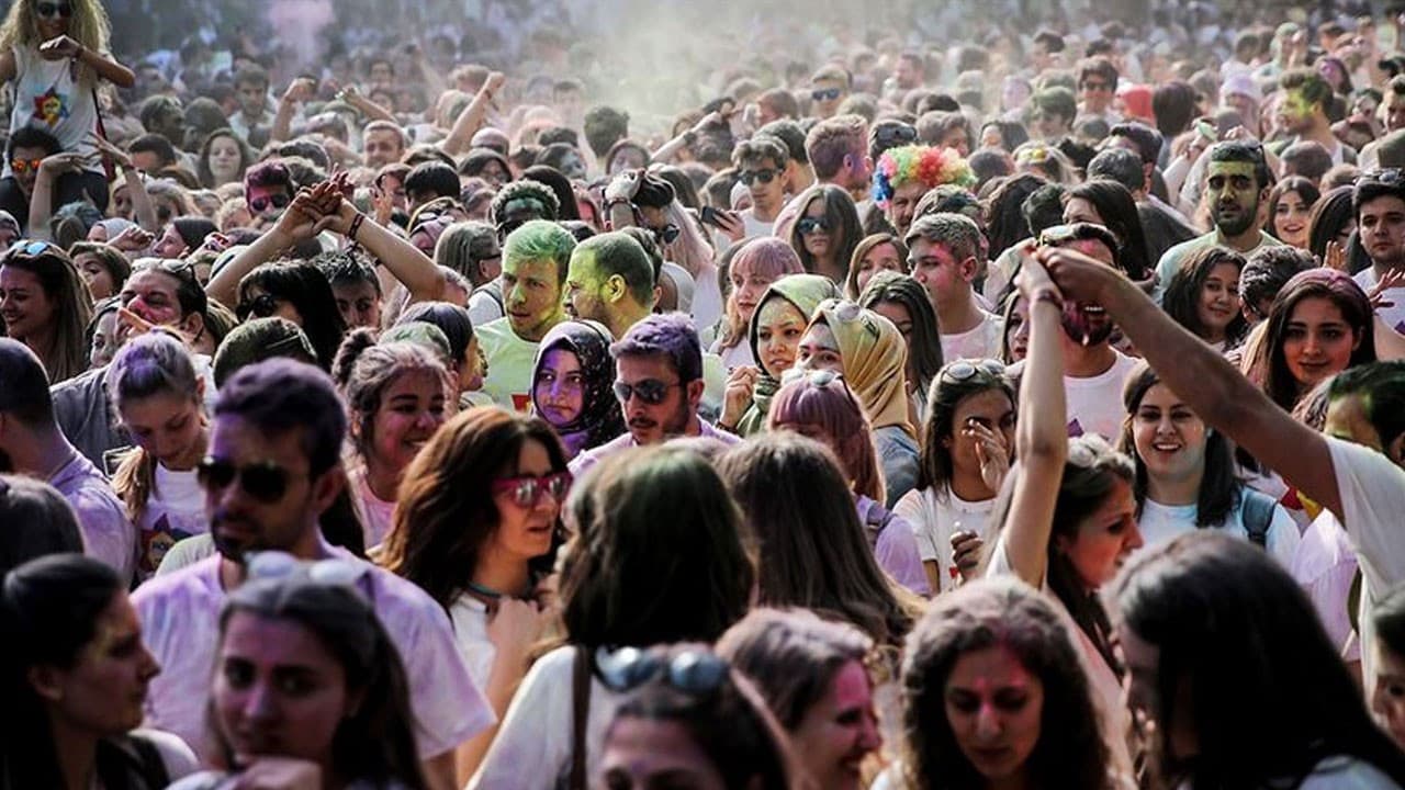 Türkiye'nin genç nüfusu 12,7 milyonla 117 ülkeyi geride bıraktı
