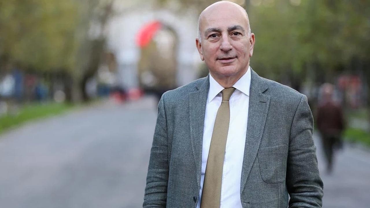 Mahfi Eğilmez'den yatırımcılara faiz uyarısı