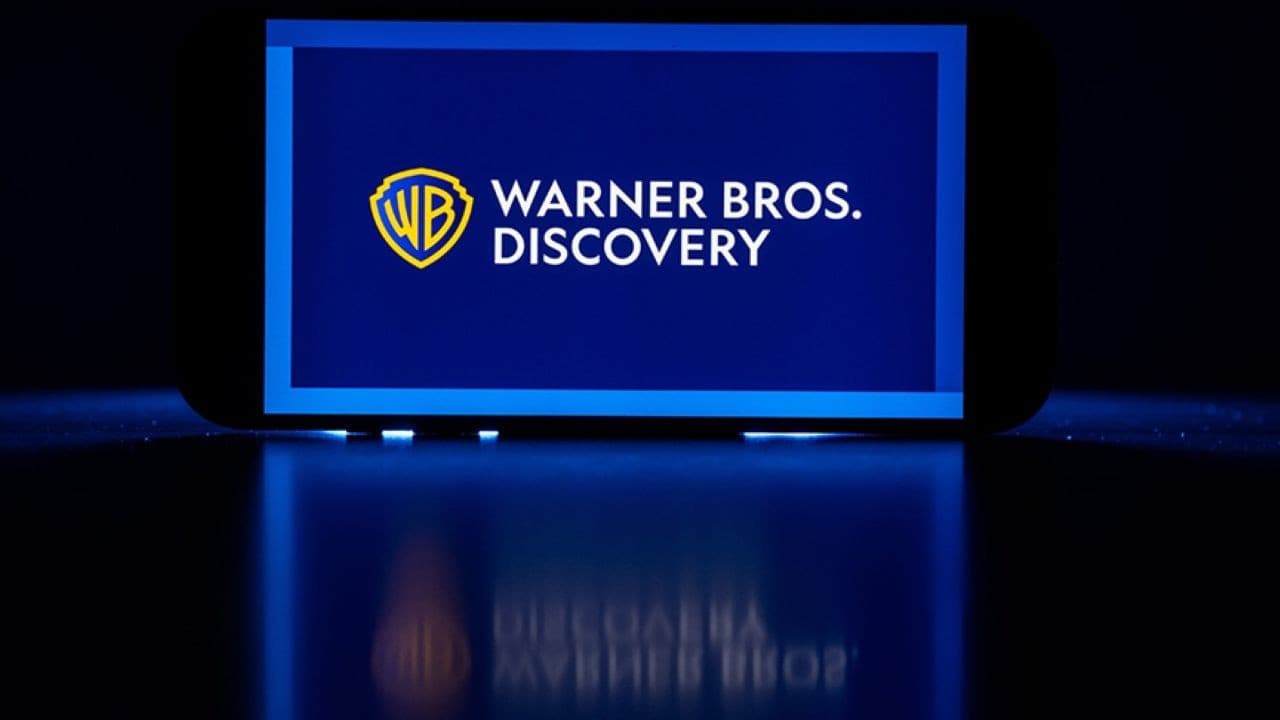 12 eyalet, Paramount-Warner birleşmesine dava açtı