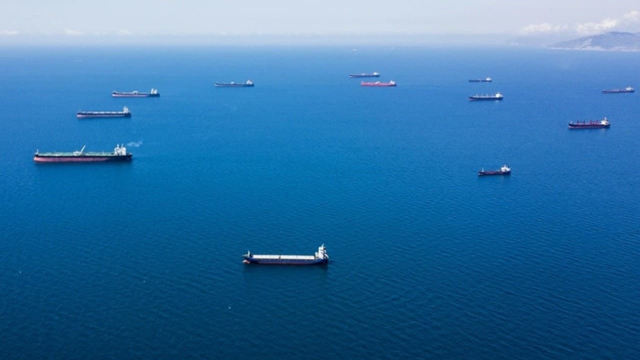 Venezuela petrolünde bayrak oyunu: Yaptırımlı tankerlere farklı bayrak çekildi