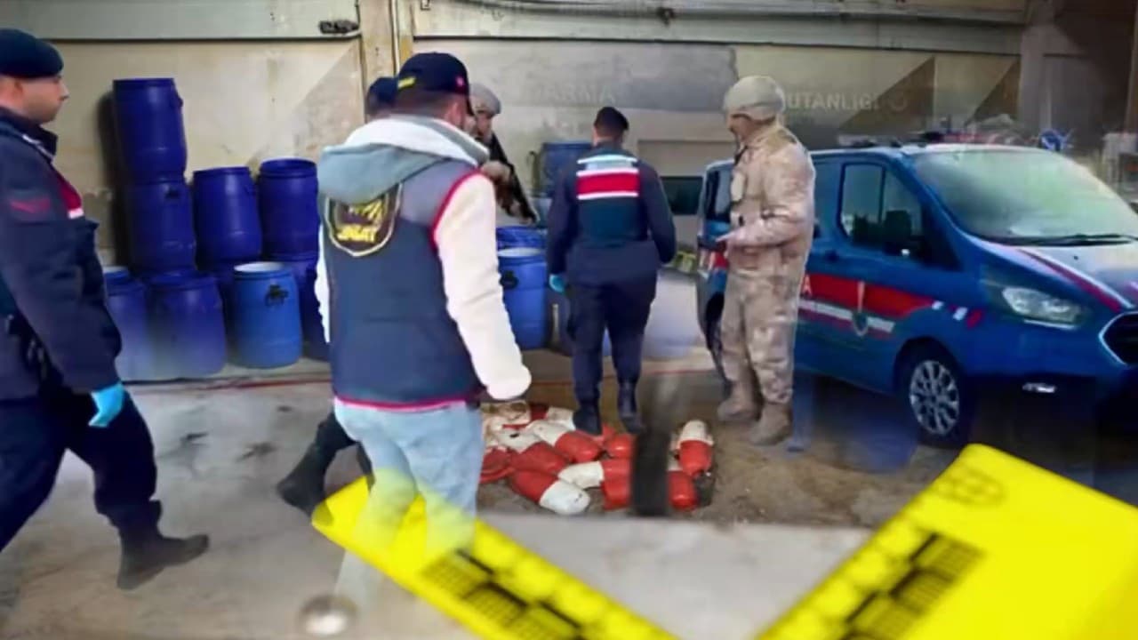 İzmir'de uyuşturucu operasyonu: 5,5 milyon hammadde ele geçirildi