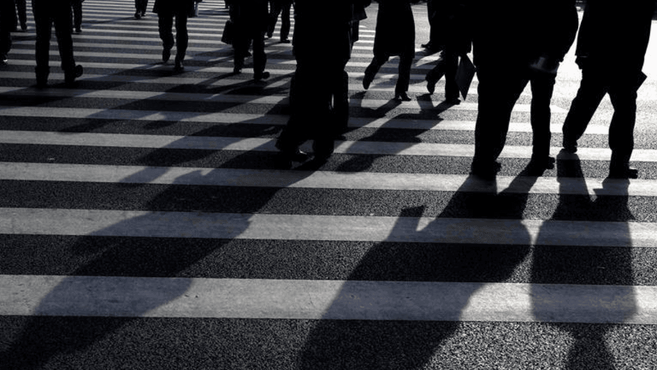 Bankacılık devinden kadro azaltma kararı: Binlerce kişi işten çıkarılıyor