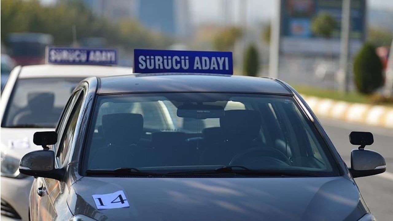 Ehliyette yeni dönem: Direksiyon sınavları mercek altında!