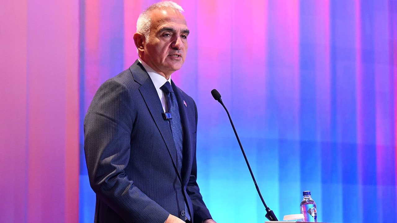 Kültür ve Turizm Bakanı Ersoy, baba ocağı İbradı'da iftar verdi