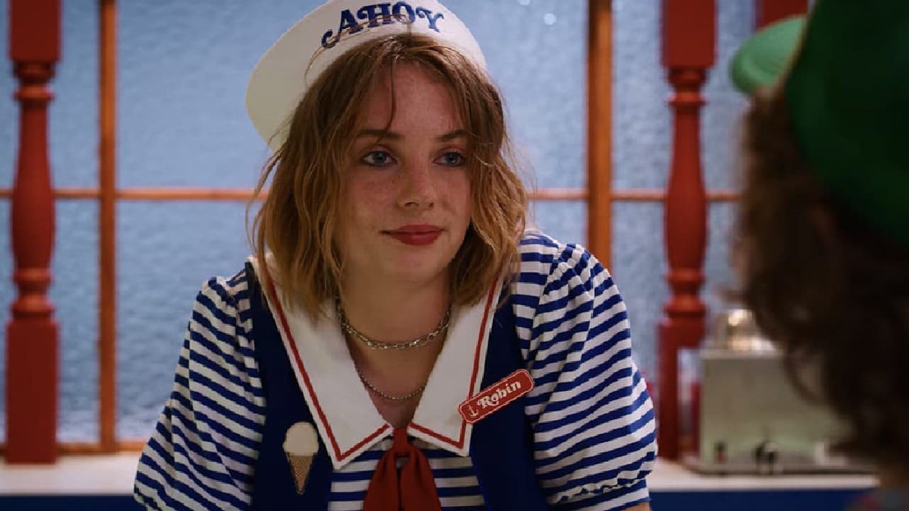 Stranger Things dizisinin yıldızı tek yatak odalı evini 1,6 milyon dolara sattı