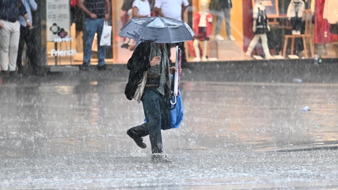 Meteoroloji bölge bölge uyardı: Yurt genelinde yağışlı hava etkili olacak