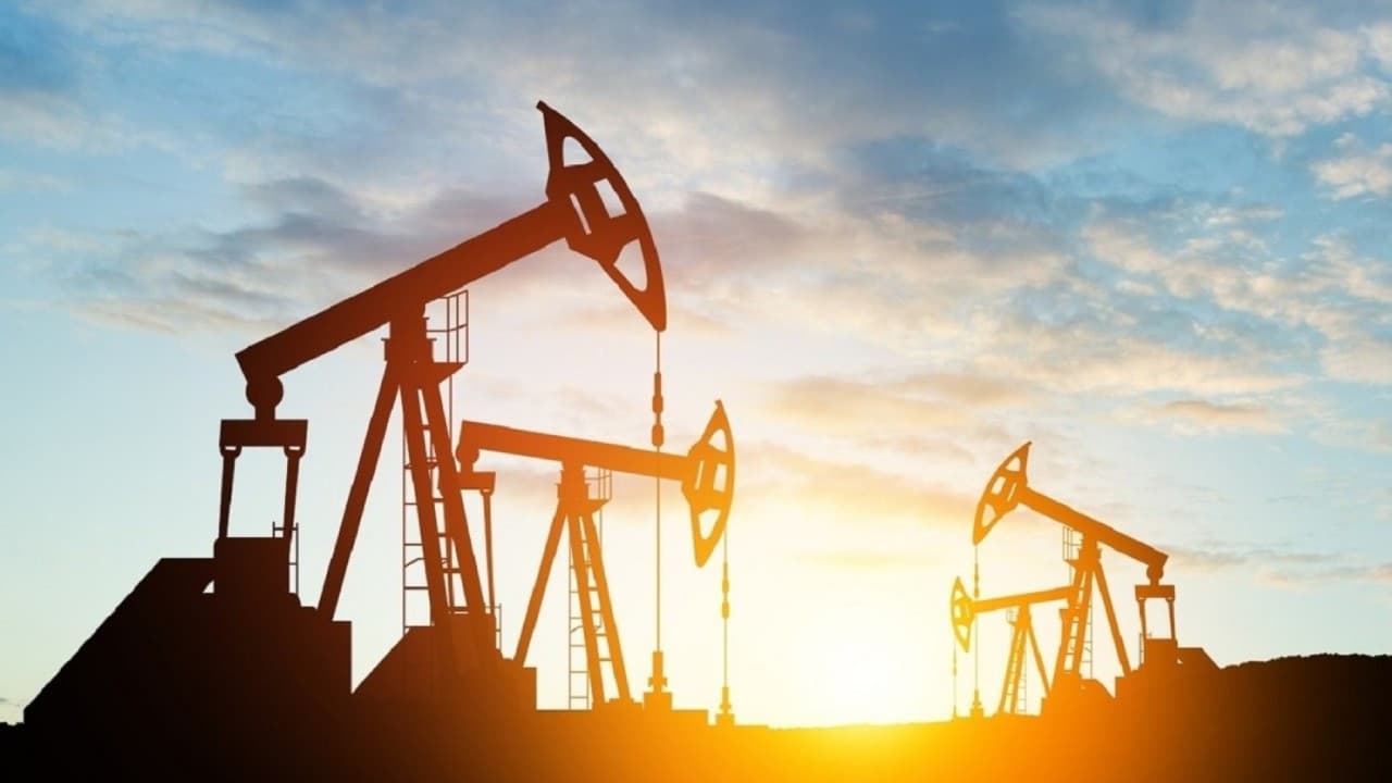 Orta Doğu gerilimi petrolü uçurdu: Brent son 1 yılın zirvesinde