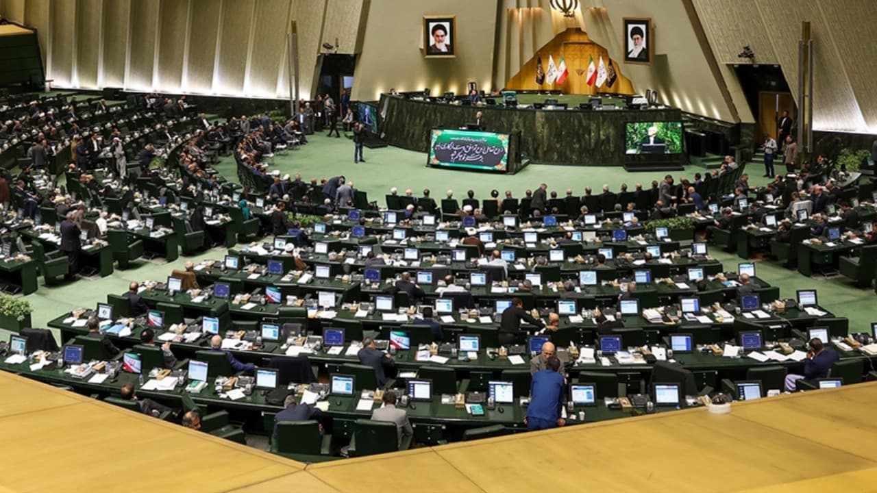 İsrail: Hamaney’in yerine geçecek herkesi takip edeceğiz