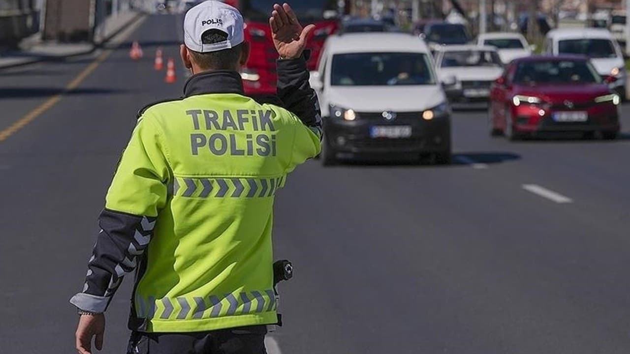 İstanbul'da yarın bazı yollar trafiğe kapatılacak