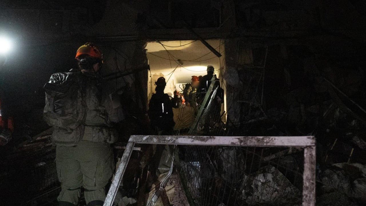 UAEA açıkladı: İran'ın vurduğu İsrail'in nükleer santralinde hasar var mı?