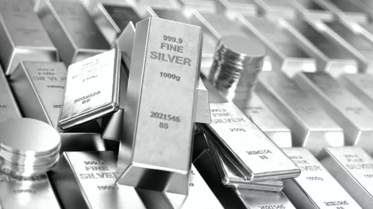 Sert yükselişin ardından düşüş! Gümüş yüzde 5'ten fazla geriledi