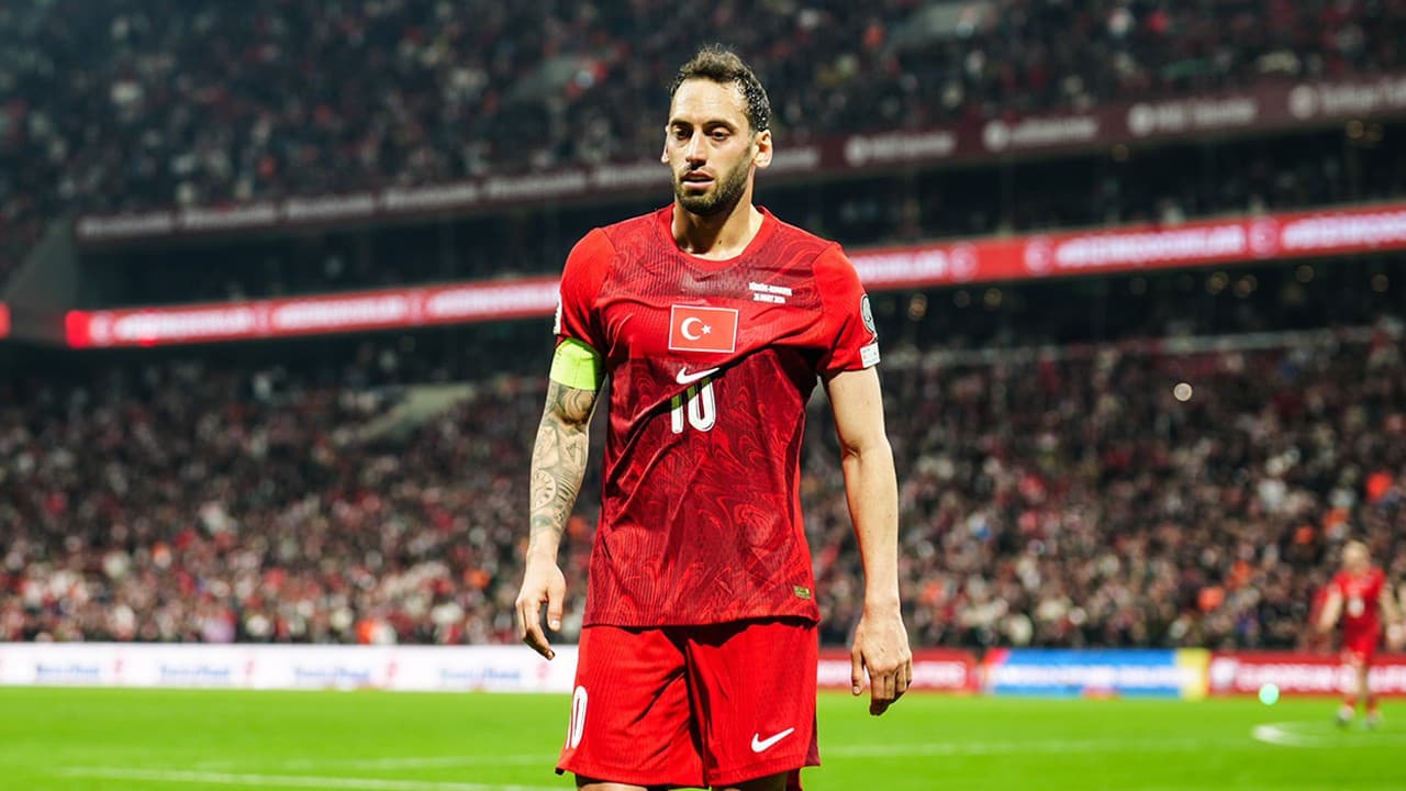 Hakan Çalhanoğlu'ndan maç sonrası açıklama: Tek hedefim Dünya Kupası’na katılmak