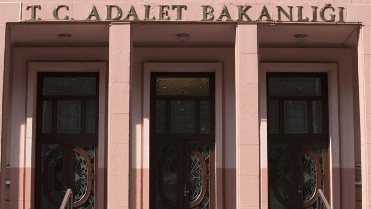 Adalet Bakanlığı personel alım duyurusu geldi mi? Başvuru tarihi açıklandı mı?