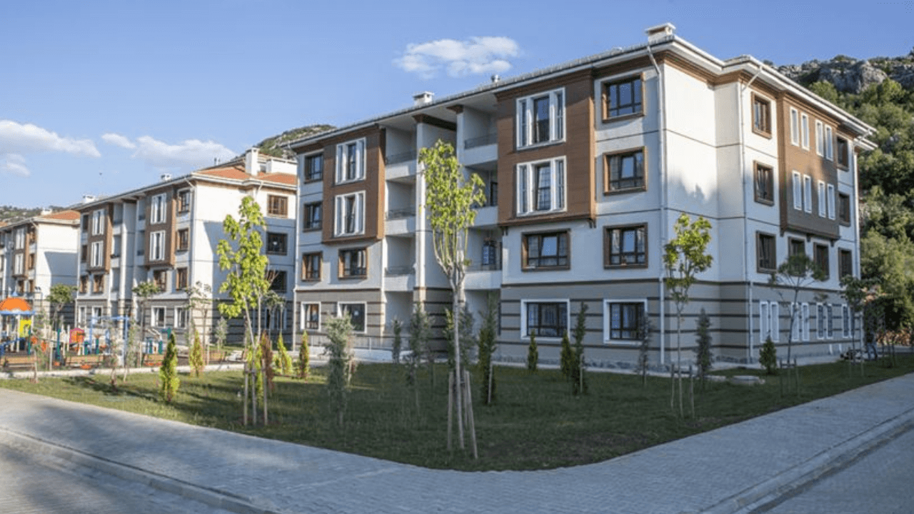 TOKİ İstanbul kura çekimi 3. gün canlı izle: Kura sonuçları ne zaman açıklanacak?