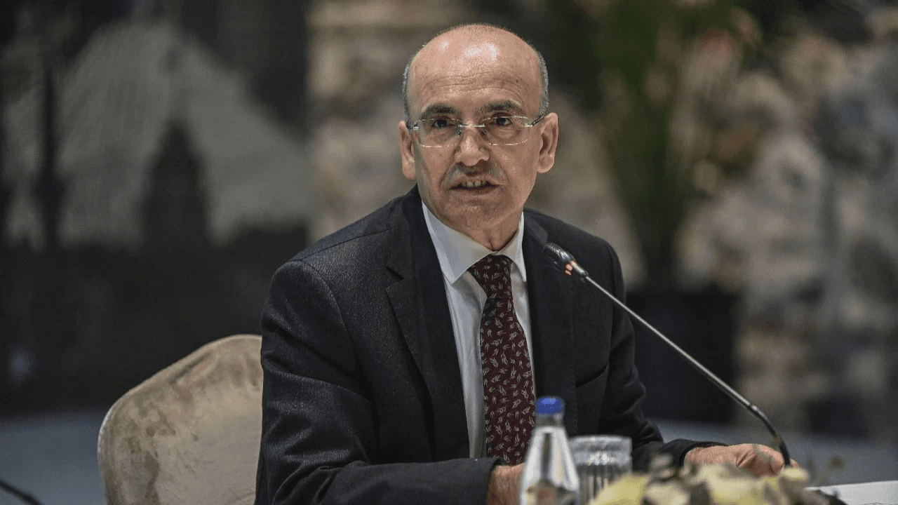 Bakan Şimşek turizm verilerini değerlendirdi: Dirençli görünüm korunuyor