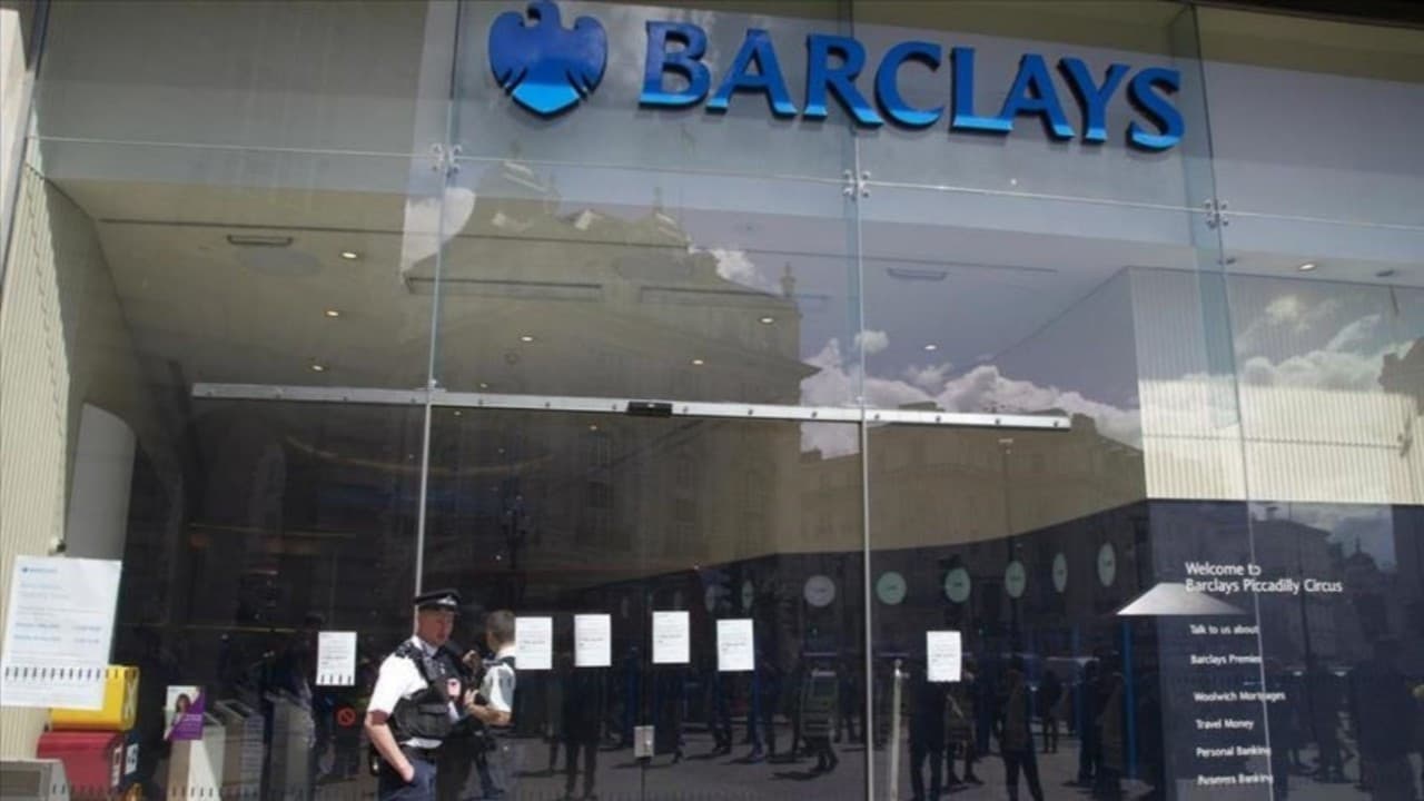 Barclays faiz indirimi beklentisini 2027 yılına öteledi