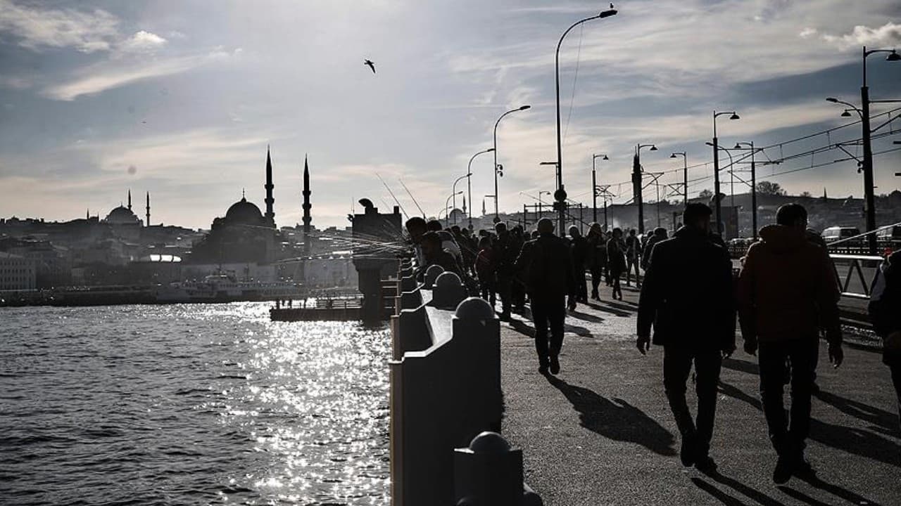 Yurt genelinde sıcaklık artıyor: Doğu’da sağanak Batı'da güneş var