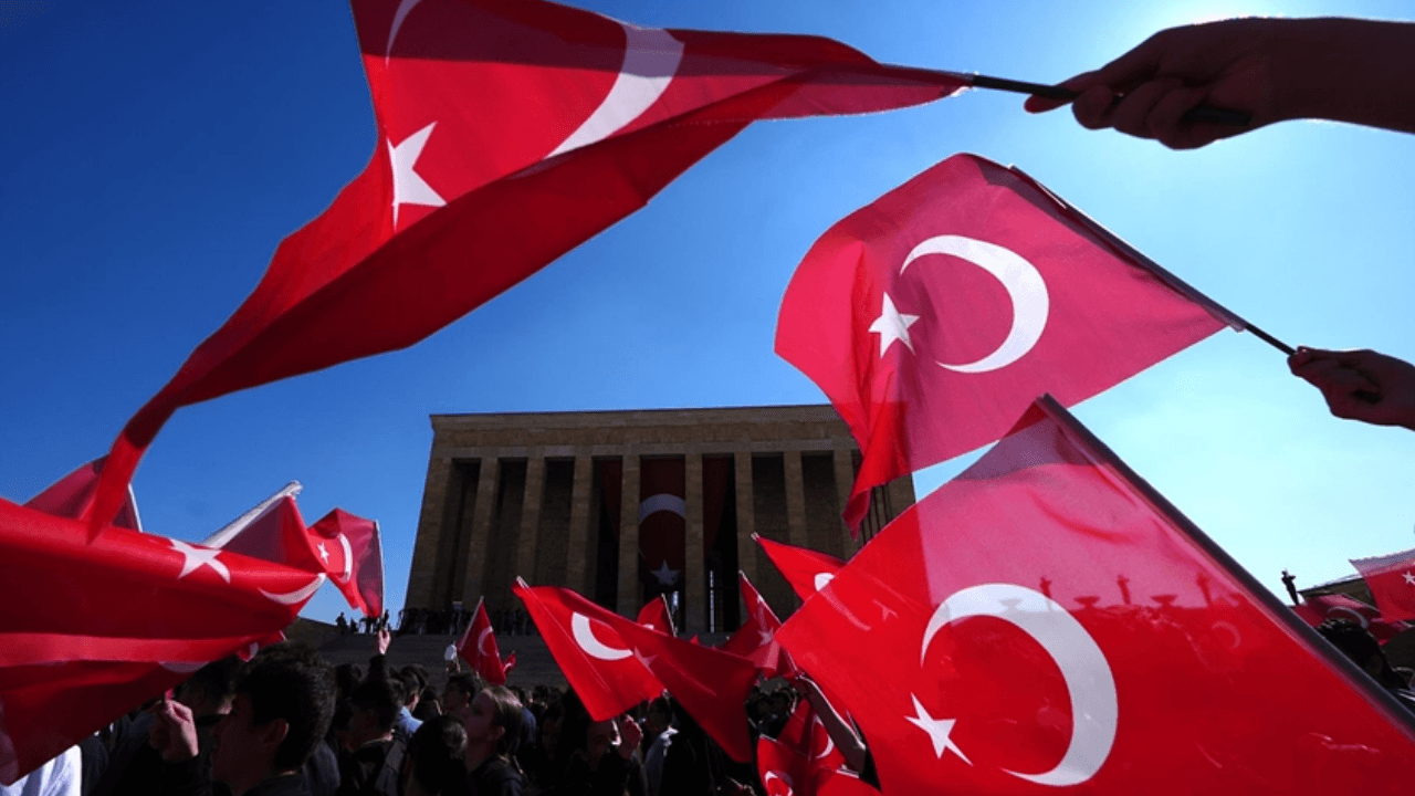 18 Mayıs yarım gün mü, 19 Mayıs resmi tatil mi olacak?