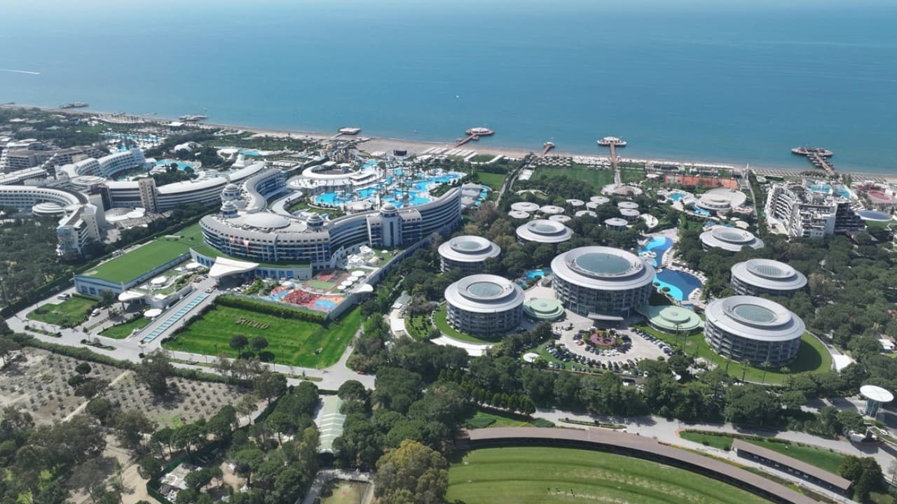 Antalya'da otel doluluk oranları Kurban Bayramı ile artıyor